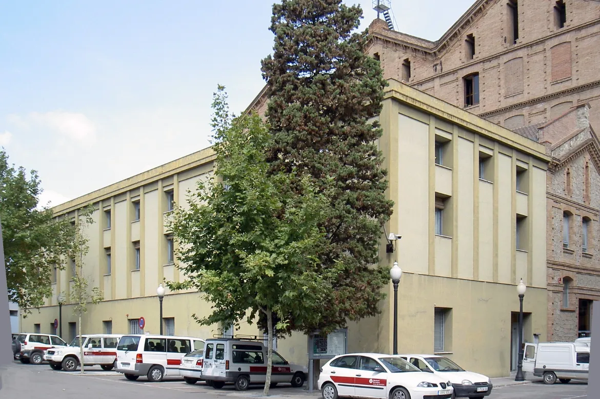 Fauria Pujol Arquitectura. Recuperación de las fachadas del edificio del Servei de Biblioteques