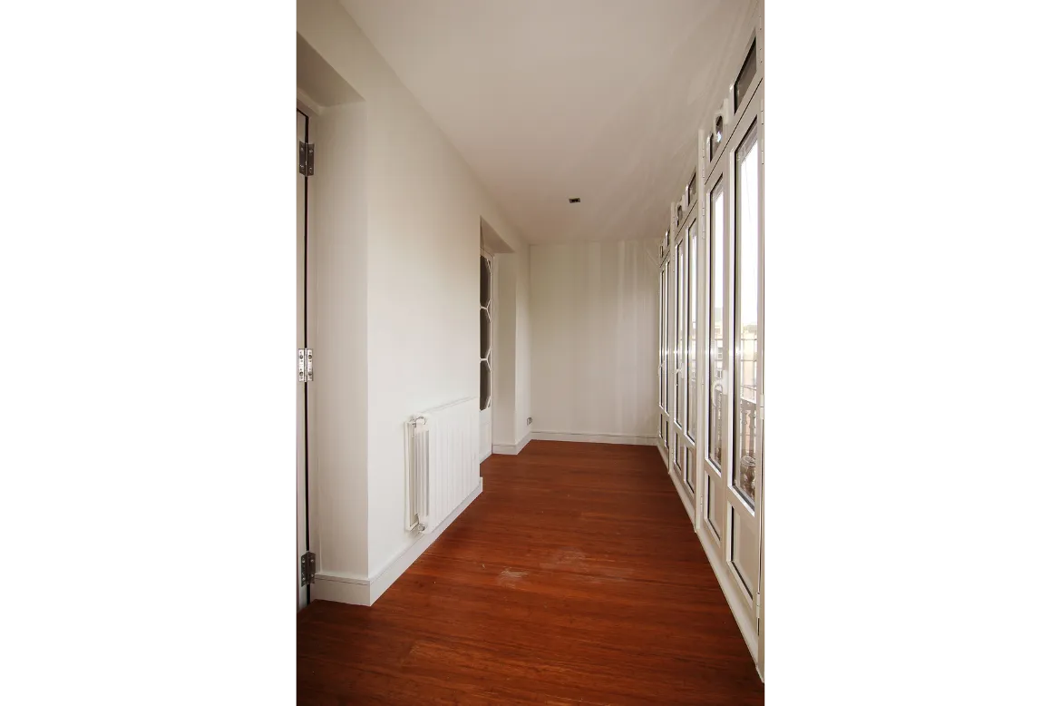 Fauria Pujol Arquitectura. Rehabilitación integral de antiguo edificio de viviendas