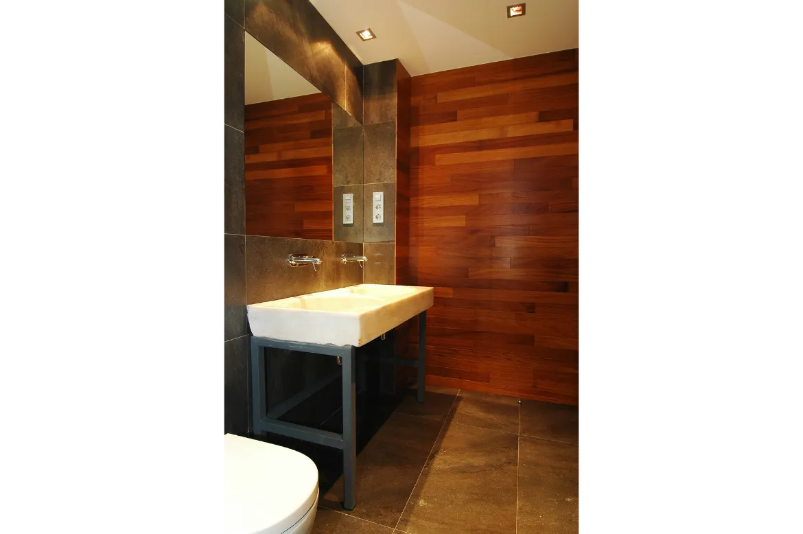 Fauria Pujol Arquitectura. Rehabilitación integral de antiguo edificio de viviendas