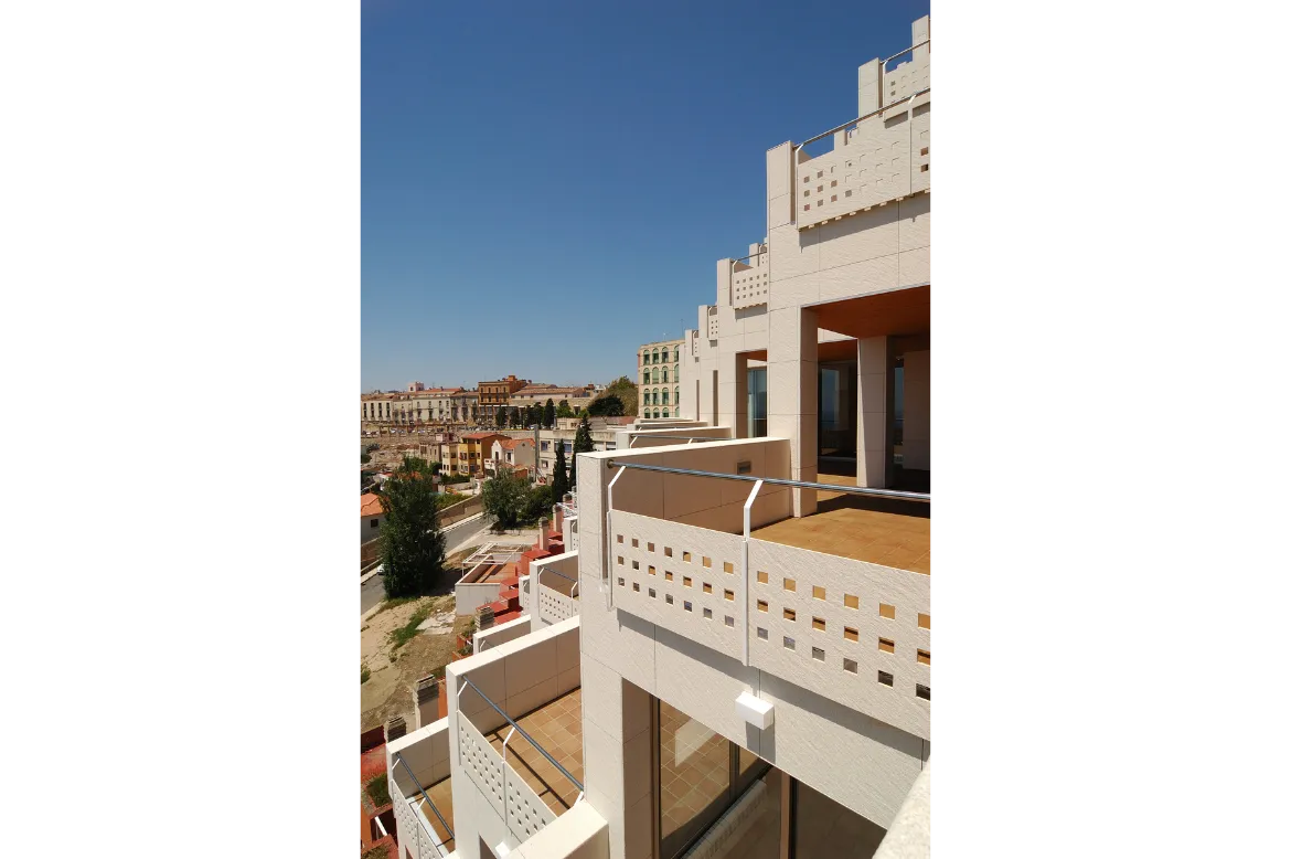 Fauria Pujol Arquitectura. Rehabilitación y ampliación de la residencia para la tercera edad