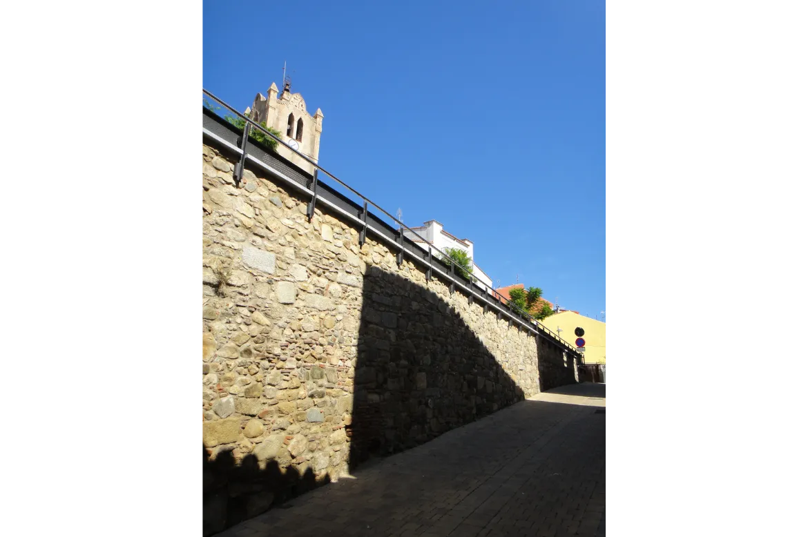 Fauria Pujol Arquitectura. Reurbanización del casco antiguo de Calonge