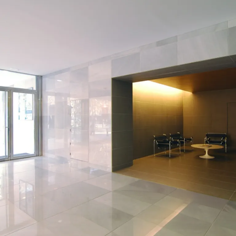 Acceso a edificio de oficinas av. Diagonal por Fauria Pujol Arquitectura