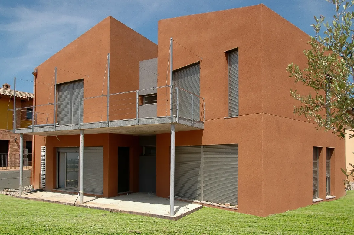 Fauria Pujol Arquitectura. Vivienda unifamiliar aislada en Huesca