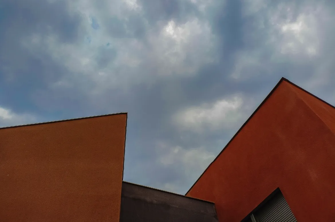 Fauria Pujol Arquitectura. Vivienda unifamiliar aislada en Huesca